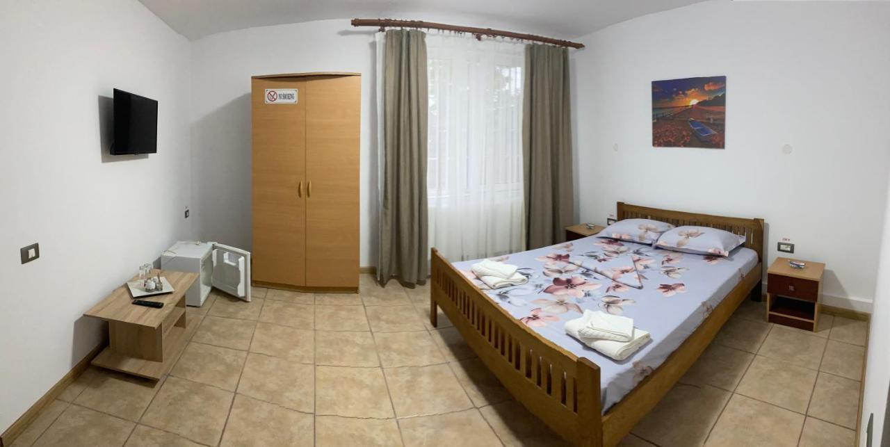 Raven Comstar Appartement Corbu  Buitenkant foto