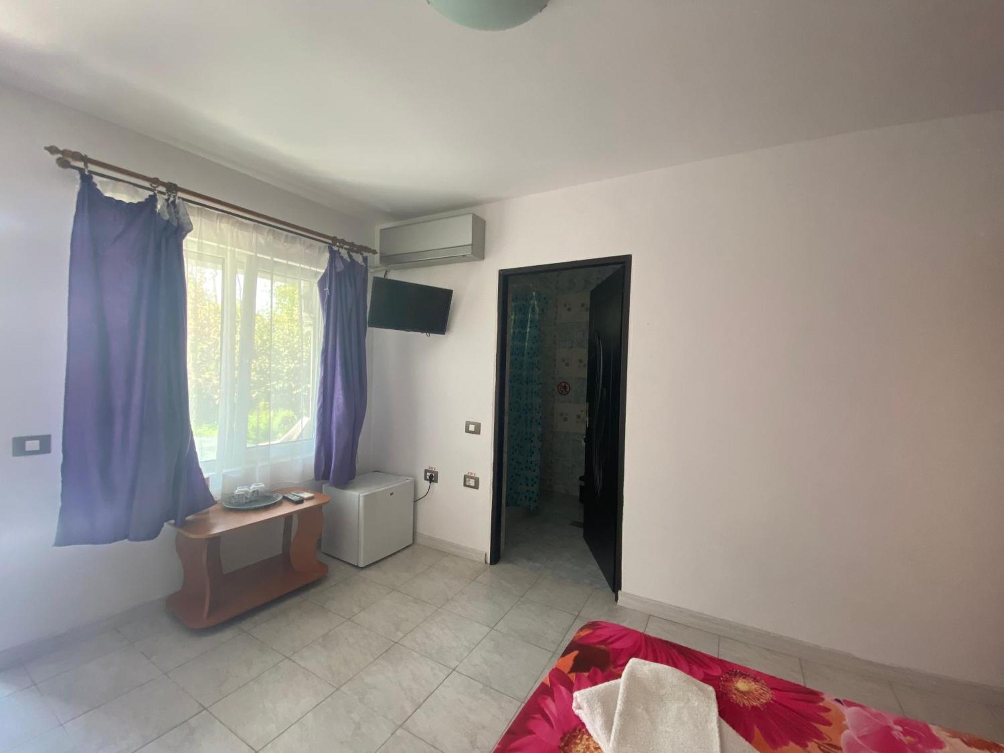 Raven Comstar Appartement Corbu  Buitenkant foto